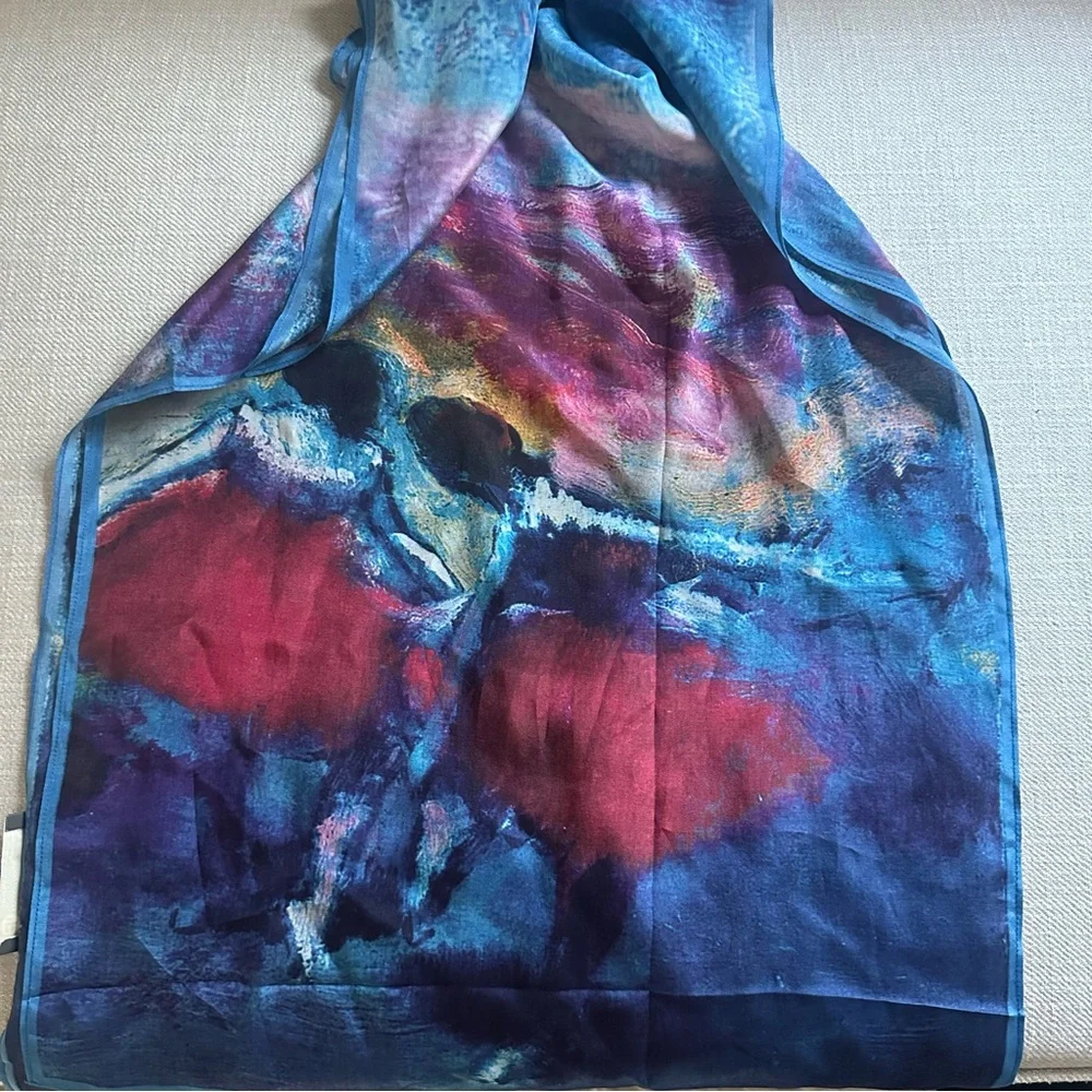Cocoon House 100% silk Elegant Blue and Red Scarf